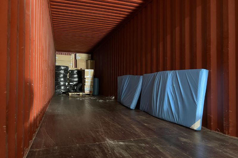 Packing of freight container in Cologne